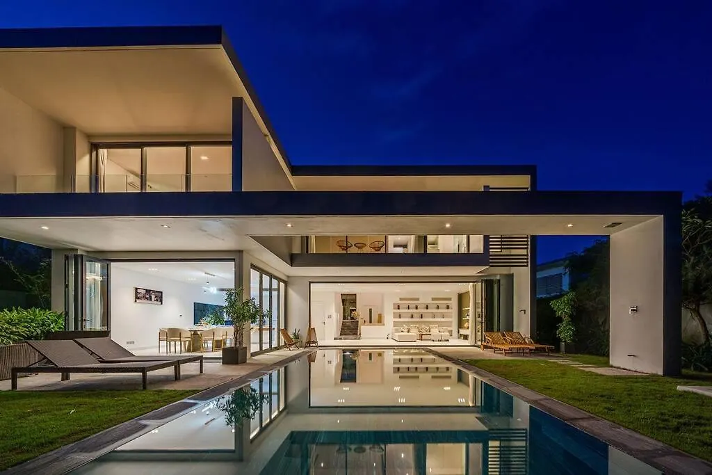 Luxury Pool Villas & Sheraton Resort& Free Pick Up Da Nang